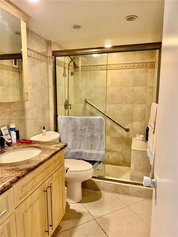 5005 Collins Avenue Miami Beach FL 33140