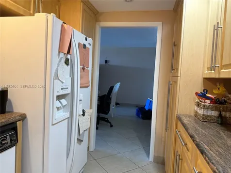 5005 Collins Avenue Miami Beach FL 33140