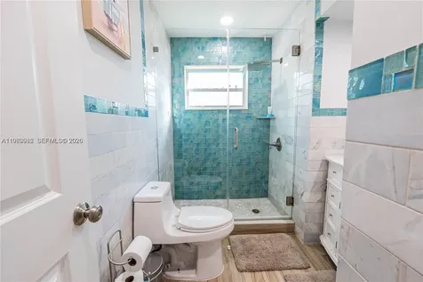 1304 N 40th Avenue Hollywood FL 33021