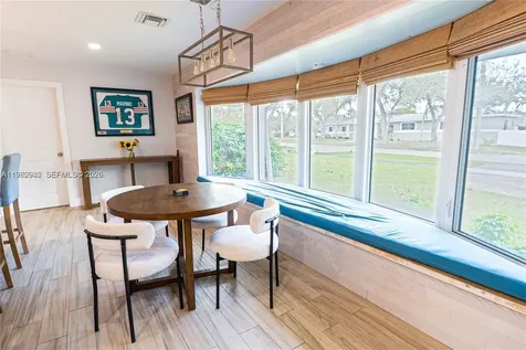 1304 N 40th Avenue Hollywood FL 33021