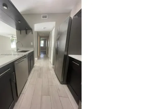 2811 N Oakland Forest Drive Oakland Park FL 33309