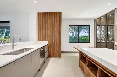 4100 E Gardenia Avenue Weston FL 33332
