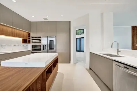 4100 E Gardenia Avenue Weston FL 33332