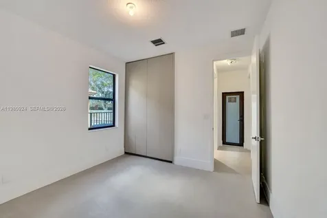 4100 E Gardenia Avenue Weston FL 33332