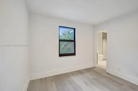 4100 E Gardenia Avenue Weston FL 33332