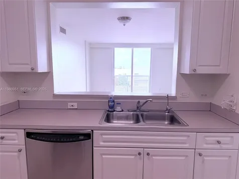 900 SW 8th Street Miami FL 33130