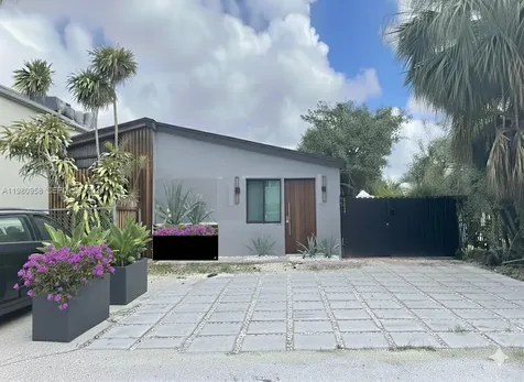 4518 NW 185th Street Miami Gardens FL 33055