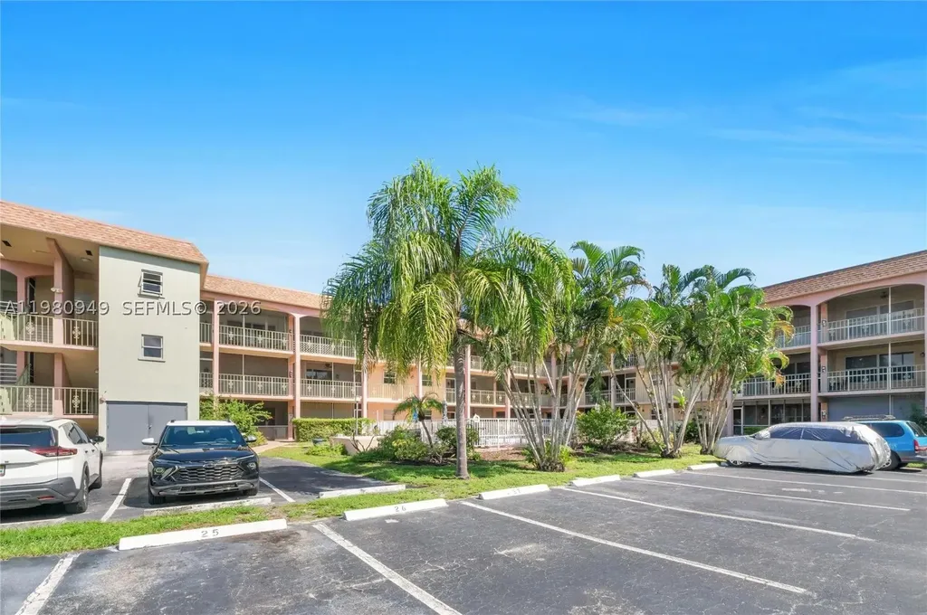 100 SE 6th Avenue Pompano Beach FL 33060