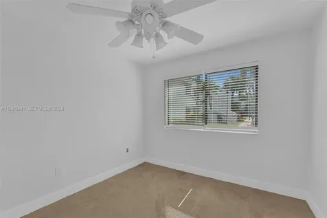 21300 San Simeon Way Miami FL 33179