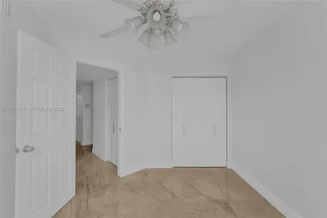 21300 San Simeon Way Miami FL 33179