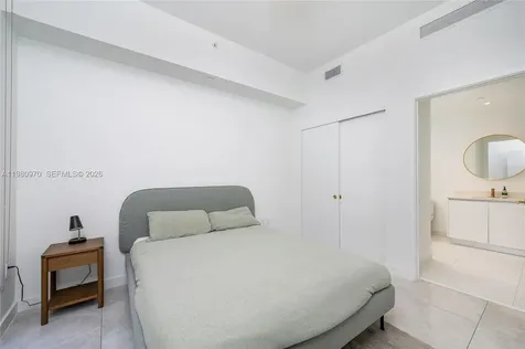 2678 Tigertail Avenue Miami FL 33133