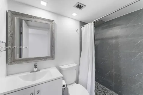 17890 W Dixie Highway North Miami Beach FL 33160