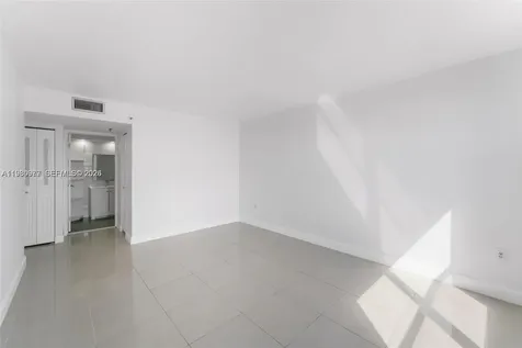 17890 W Dixie Highway North Miami Beach FL 33160