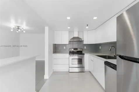 17890 W Dixie Highway North Miami Beach FL 33160