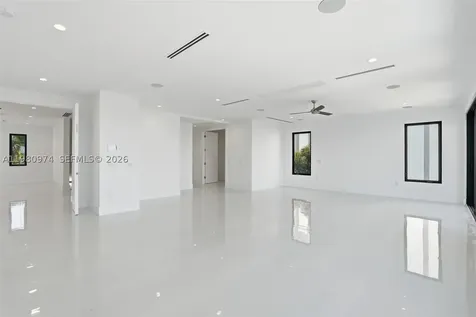 5735 Riverside Drive Cape Coral FL 33904