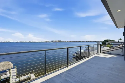 5735 Riverside Drive Cape Coral FL 33904
