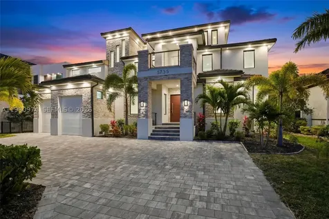 5735 Riverside Drive Cape Coral FL 33904