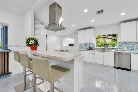 200 N Hibiscus Drive Miami Beach FL 33139
