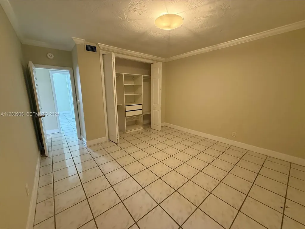 2200 S Ocean Drive Hollywood FL 33019