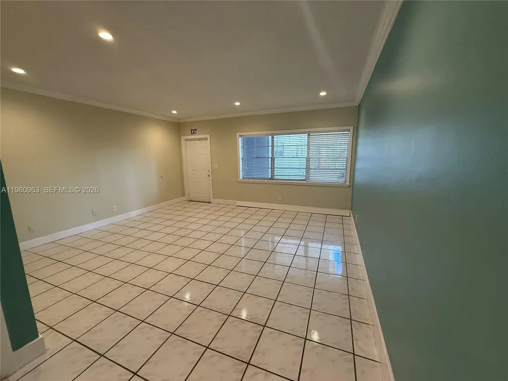 2200 S Ocean Drive Hollywood FL 33019