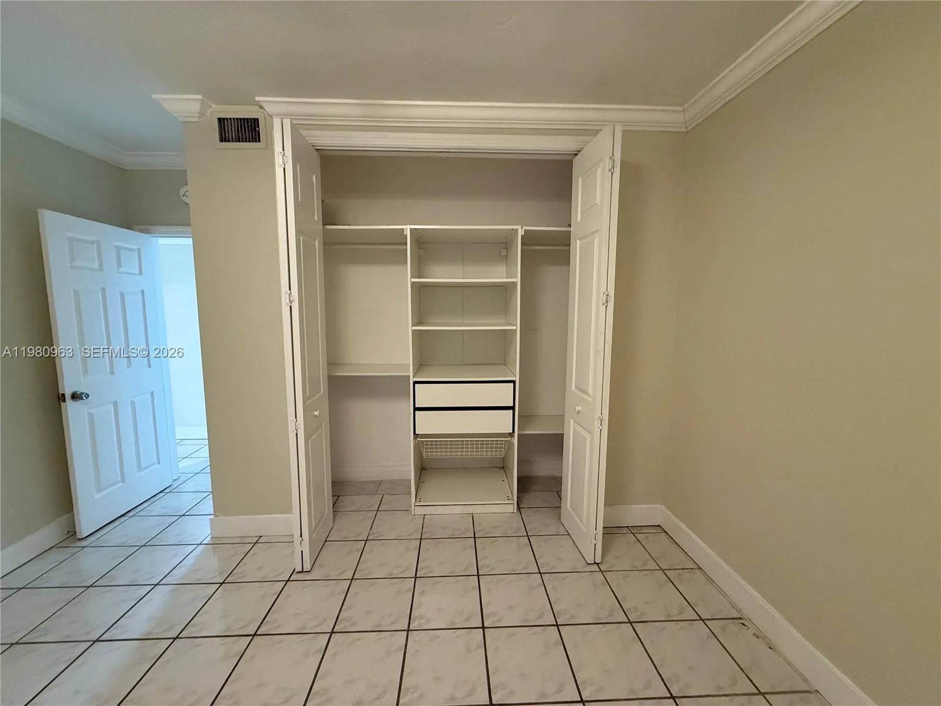 2200 S Ocean Drive Hollywood FL 33019