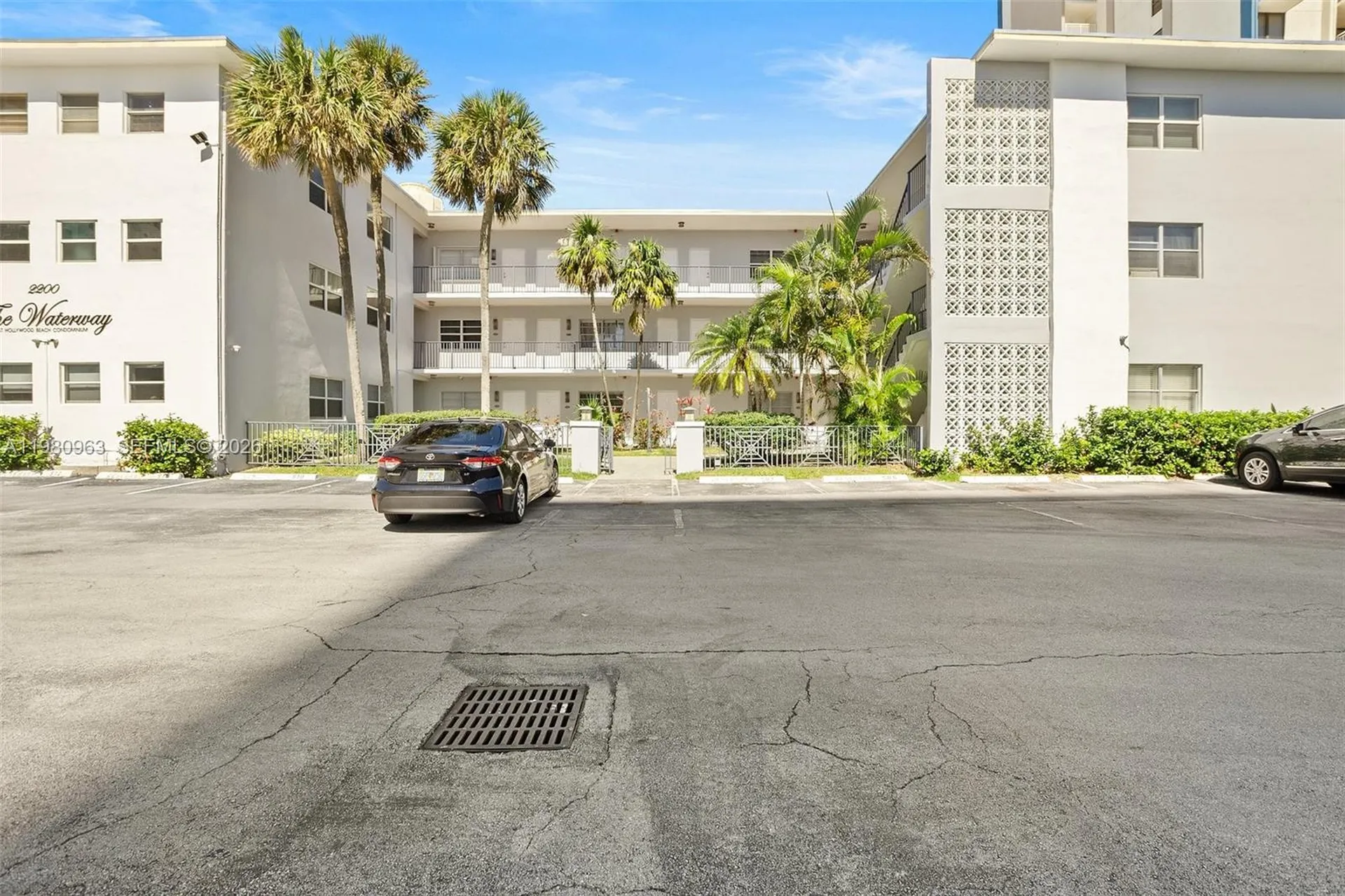 2200 S Ocean Drive Hollywood FL 33019