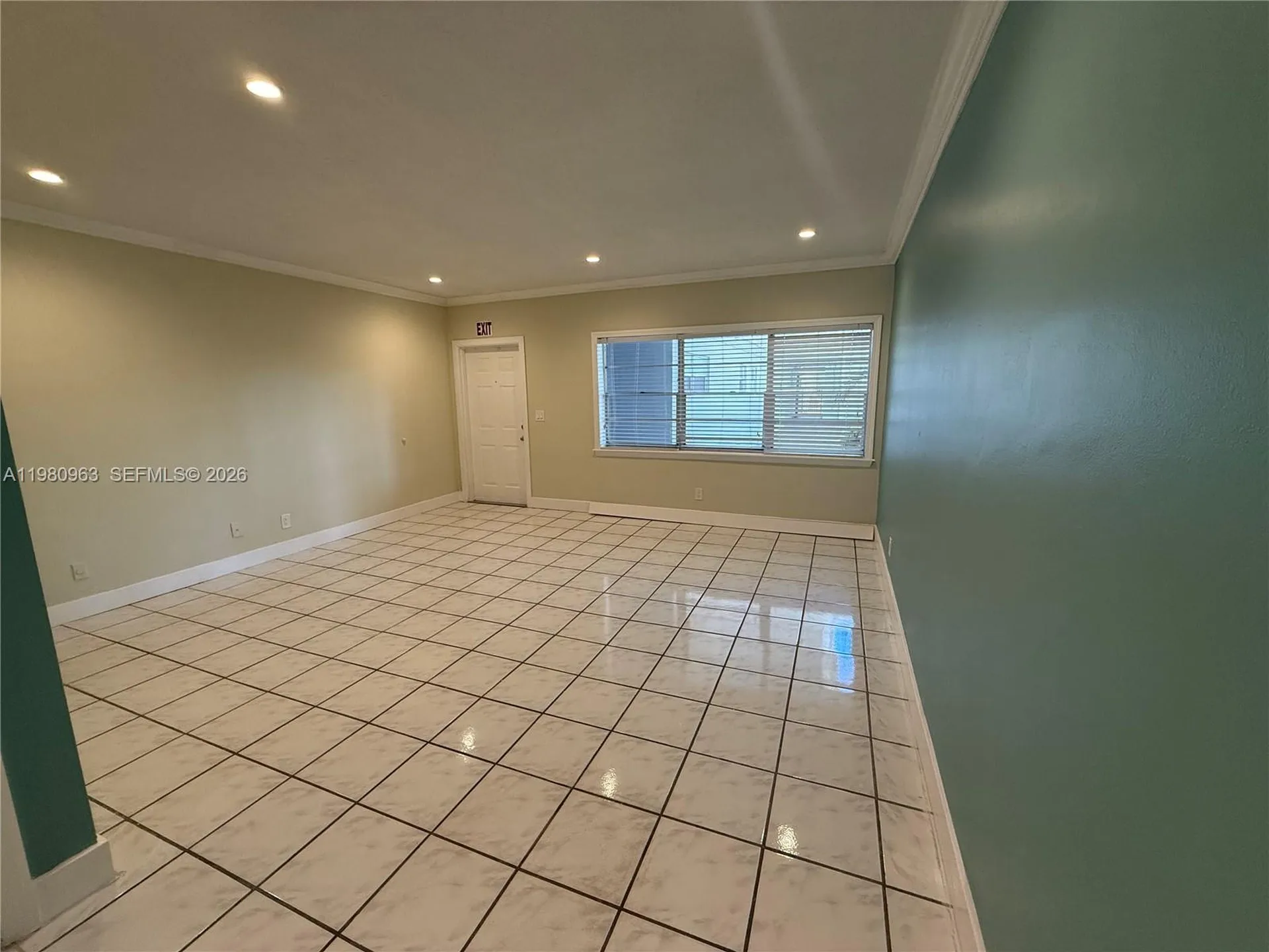 2200 S Ocean Drive Hollywood FL 33019