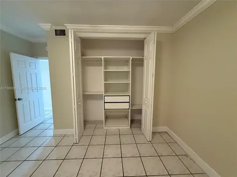 2200 S Ocean Drive Hollywood FL 33019