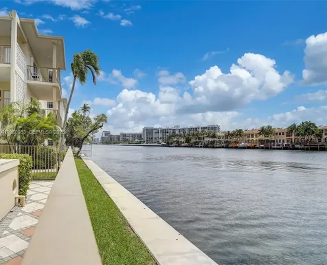 2200 S Ocean Drive Hollywood FL 33019