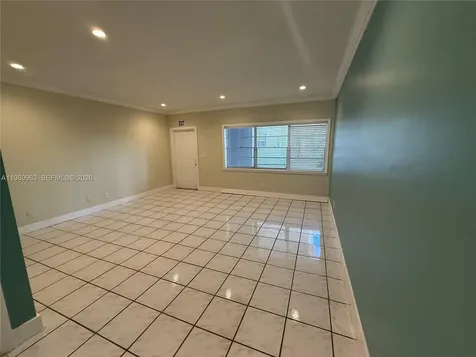 2200 S Ocean Drive Hollywood FL 33019