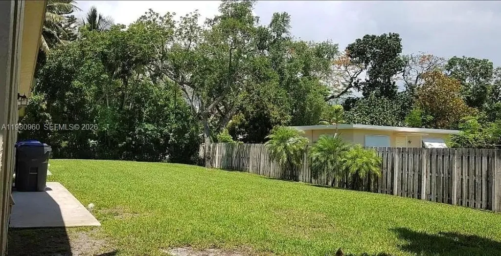 2511 Hayes Street Hollywood FL 33020