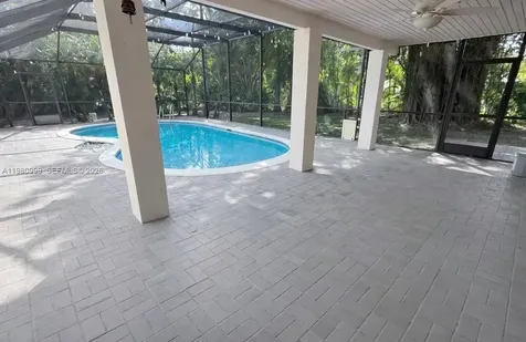11890 SW 72nd Place Pinecrest FL 33156