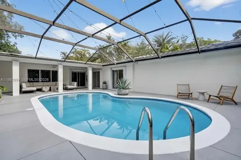 11890 SW 72nd Place Pinecrest FL 33156