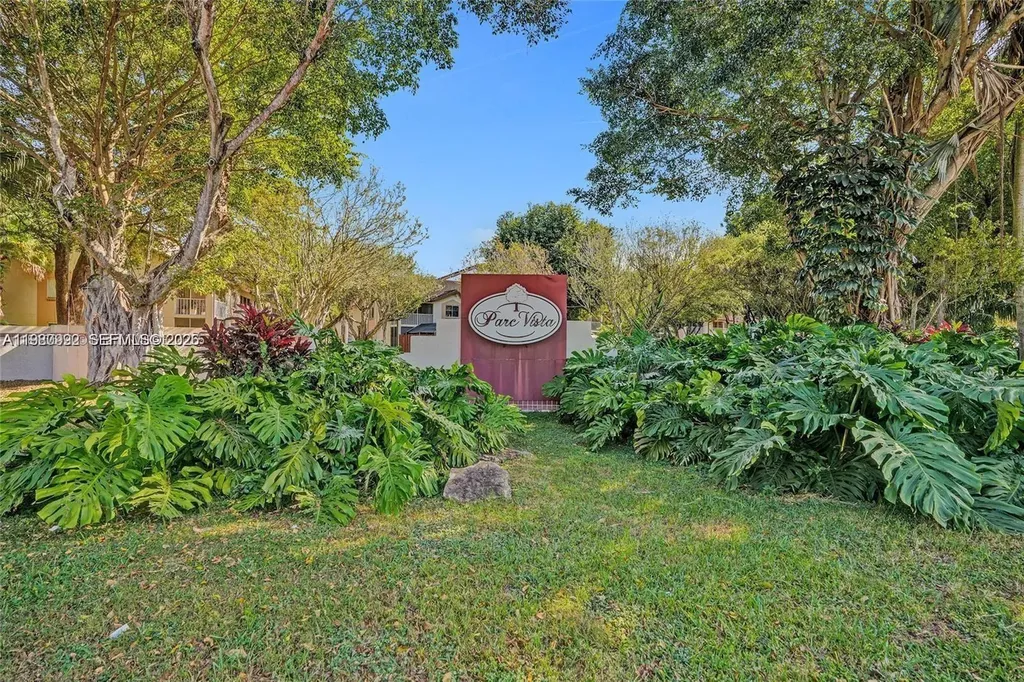 13922 SW 91st Terrace Miami FL 33186