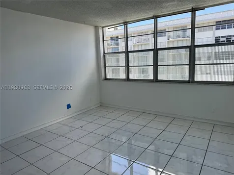 16740 NE 9th Avenue North Miami Beach FL 33162