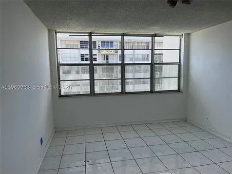 16740 NE 9th Avenue North Miami Beach FL 33162