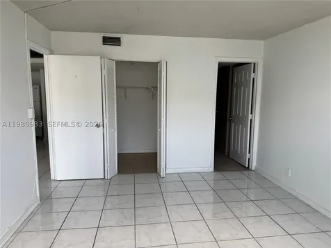 16740 NE 9th Avenue North Miami Beach FL 33162