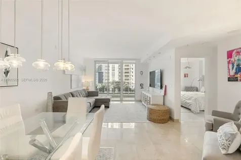 801 Brickell Key Boulevard Miami FL 33131
