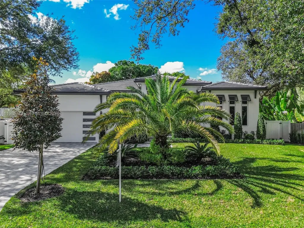 11412 NE 8th Avenue Biscayne Park FL 33161