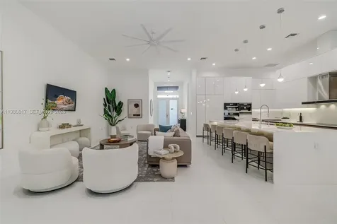 11412 NE 8th Avenue Biscayne Park FL 33161