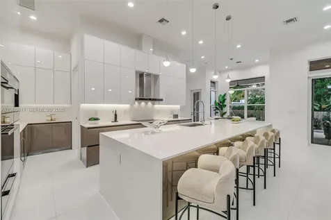11412 NE 8th Avenue Biscayne Park FL 33161