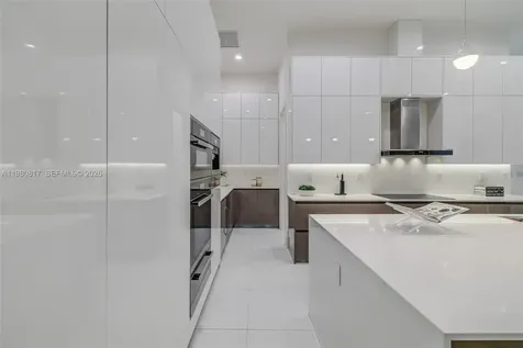 11412 NE 8th Avenue Biscayne Park FL 33161