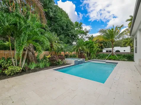 11412 NE 8th Avenue Biscayne Park FL 33161
