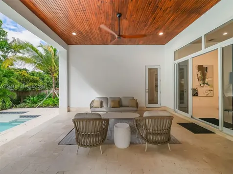 11412 NE 8th Avenue Biscayne Park FL 33161