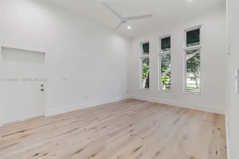 11412 NE 8th Avenue Biscayne Park FL 33161