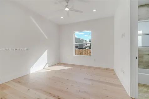 11412 NE 8th Avenue Biscayne Park FL 33161