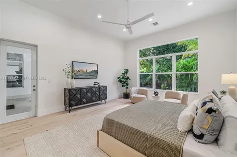 11412 NE 8th Avenue Biscayne Park FL 33161