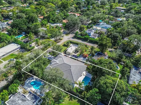 11412 NE 8th Avenue Biscayne Park FL 33161