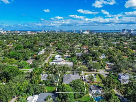 11412 NE 8th Avenue Biscayne Park FL 33161