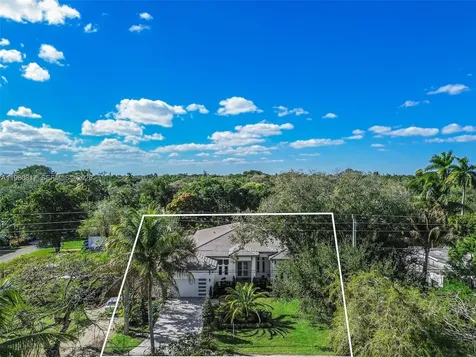 11412 NE 8th Avenue Biscayne Park FL 33161
